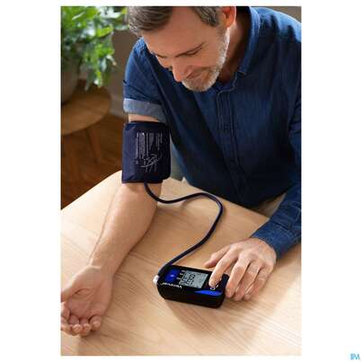 Sie sehen eine Packung Blutdruckmesser Veroval/compact Plus Oberarm 1st, Produktbild: 02 Blutdruckmesser Veroval/compact Plus Oberarm 1st, A-Nr.: 5759534 - 02