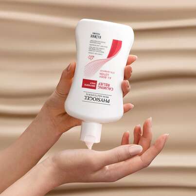 Sie sehen eine Packung PHYSIOGEL® Calming Relief A.I. Body Lotion bei Juckreiz und Rötungen, Produktbild: 08 PHYSIOGEL® Calming Relief A.I. Body Lotion bei Juckreiz und Rötungen, A-Nr.: 3736523 - 08