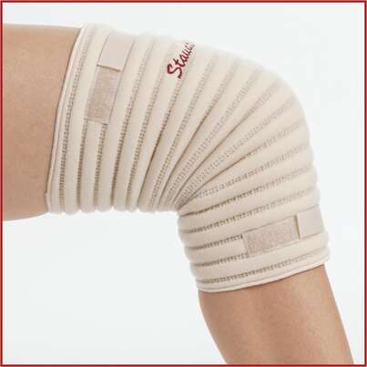 Sie sehen eine Packung Staudt Knie-Manschetten, Produktbild: 01 Staudt Knie-Manschetten, A-Nr.: 1613288 - 01