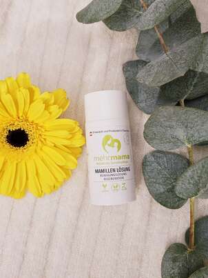 Sie sehen eine Packung MehrMama Mamillen Lösung HOCL Brustwarzen Reinigung für stillende Mütter., Produktbild: 02 MehrMama Mamillen Lösung HOCL Brustwarzen Reinigung für stillende Mütter., A-Nr.: 5910020 - 02