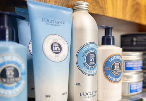 St.Magdalena-Apotheke-3374.jpg St.Magdalena-Apotheke-3374.jpg