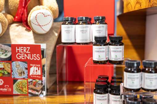 St.Magdalena-Apotheke-3377.jpg St.Magdalena-Apotheke-3377.jpg