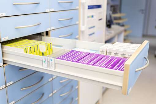 St.Magdalena-Apotheke-3385.jpg St.Magdalena-Apotheke-3385.jpg