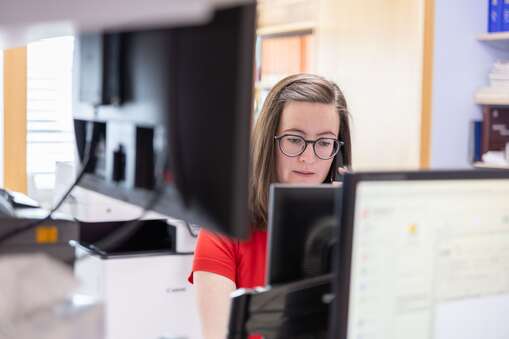 St.Magdalena-Apotheke-3391.jpg St.Magdalena-Apotheke-3391.jpg