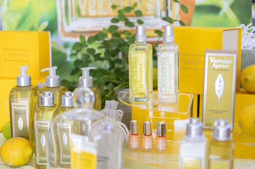 St.Magdalena-Apotheke-3412.jpg St.Magdalena-Apotheke-3412.jpg