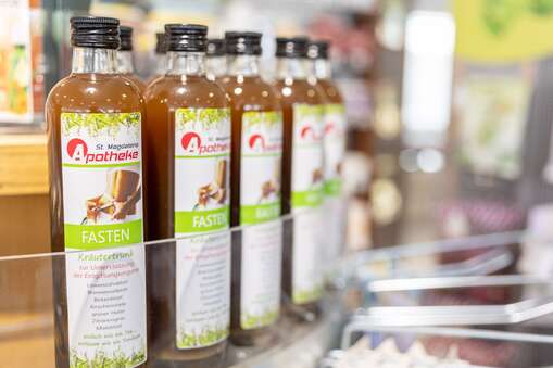 St.Magdalena-Apotheke-3450.jpg St.Magdalena-Apotheke-3450.jpg