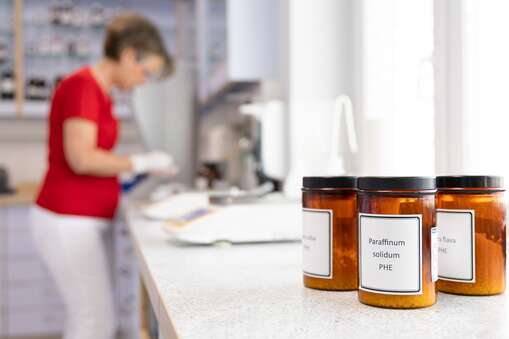 St.Magdalena-Apotheke-3563.jpg St.Magdalena-Apotheke-3563.jpg