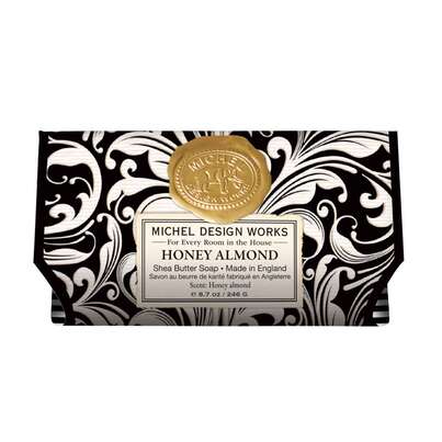 Sie sehen eine Packung Michel Design Works Badeseife Honey Almond, Produktbild: 01 Michel Design Works Badeseife Honey Almond, A-Nr.: 5863533 - 01