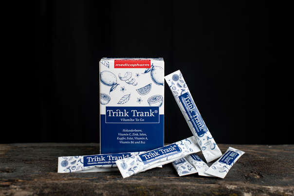 Sie sehen eine Packung Trink Trank® Sticks 20 Sticks/10 ml, Produktbild: 02 Trink Trank® Sticks 20 Sticks/10 ml, A-Nr.: 5298062 - 02