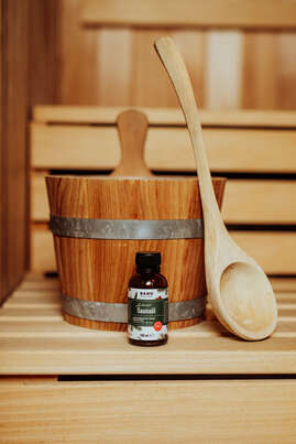 Sie sehen eine Packung Arlberger Saunaöl 100ml, Produktbild: 05 Arlberger Saunaöl 100ml, A-Nr.: 3450904 - 05