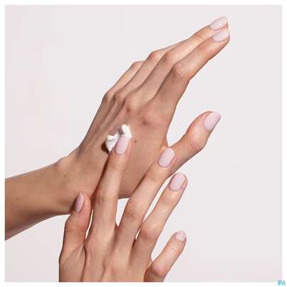 Sie sehen eine Packung Caudalie The/des Vignes Hand +nagelcreme 75ml, Produktbild: 02 Caudalie The/des Vignes Hand +nagelcreme 75ml, A-Nr.: 5609177 - 02